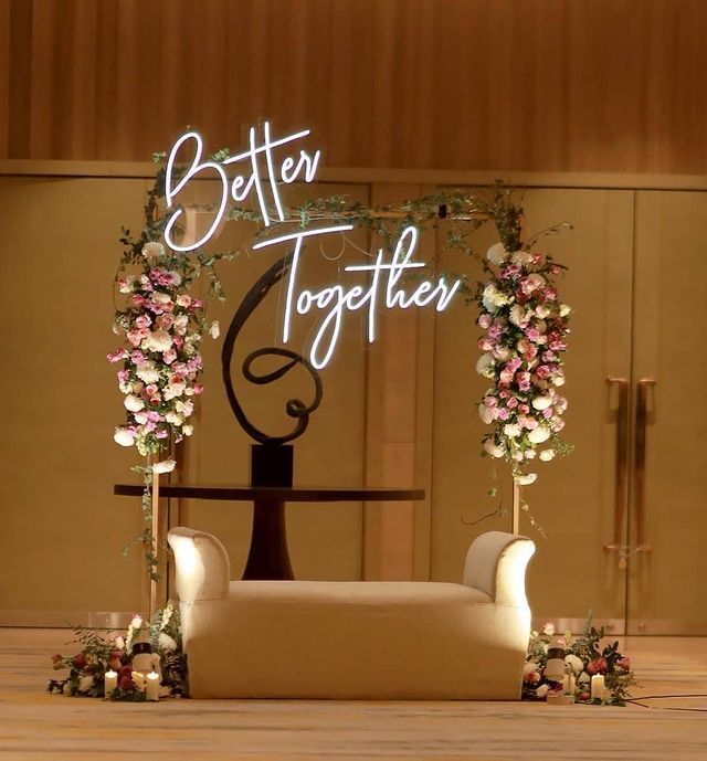 Flower decoration setup